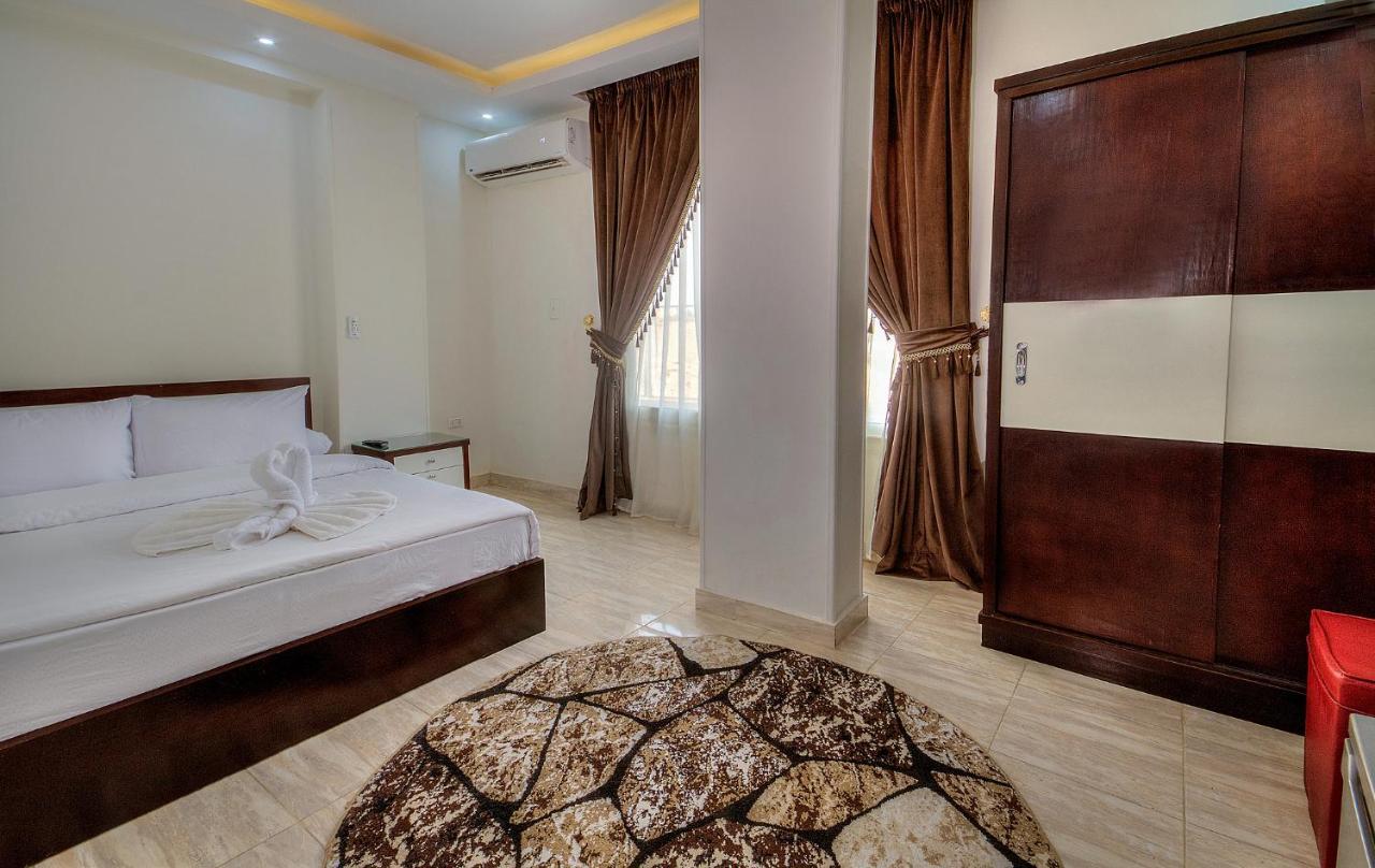 Tut Pyramids View Hotel Kafret el-Gabal Buitenkant foto