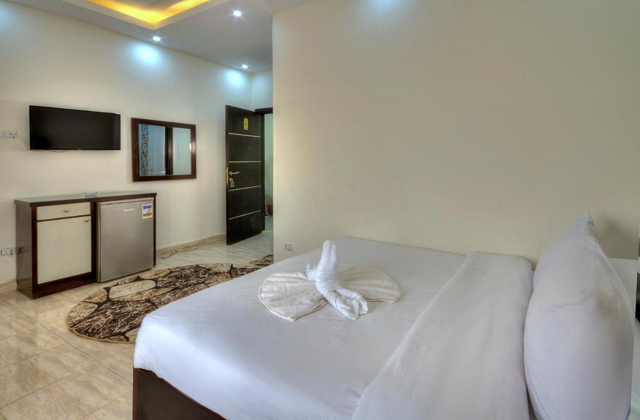 Tut Pyramids View Hotel Kafret el-Gabal Buitenkant foto