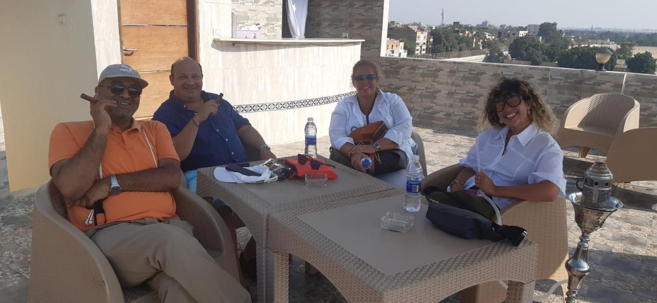 Tut Pyramids View Hotel Kafret el-Gabal Buitenkant foto